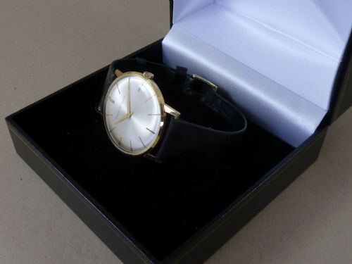 GIRARD PERREGAUX SOLID 18K GOLD GENTS WRIST WATCH 17 JEWEL INCABLOC SWISS WORKING - ADDITIONAL PHOTO 1