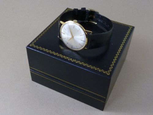 GIRARD PERREGAUX SOLID 18K GOLD GENTS WRIST WATCH 17 JEWEL INCABLOC SWISS WORKING - ADDITIONAL PHOTO 2