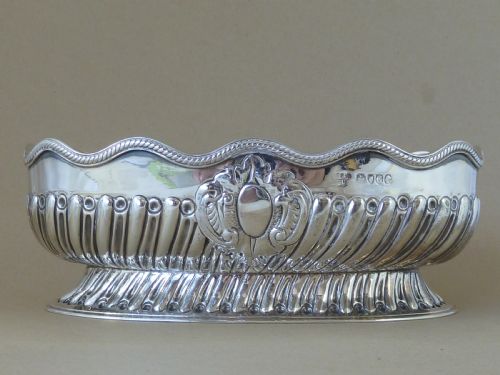 VICTORIAN 1882 HALLMARKED SILVER BOWL MINIATURE MONTEITH STERLING SMALL OVAL - ADDITIONAL PHOTO 2