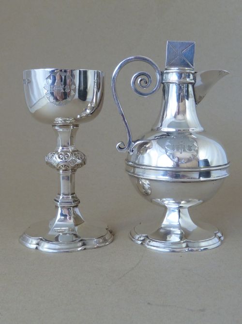 1896 BOXED SOLID SILVER TRAVELING COMMUNION SET VICTORIAN GOTHIC ANTIQUE WALKER HALL - ADDITIONAL PHOTO 9
