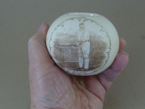 W G GRACE CRICKET MACINTYRE POTTERY VESTA MATCH STRIKER POT HOLDER CRICKETIANA - ADDITIONAL PHOTO 6