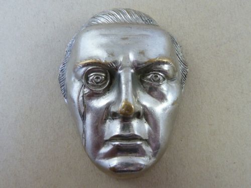 JOSEPH CHAMBERLAIN PORTRAIT FACE VESTA CASE NICKEL PLATED BRASS MATCH BOX NOVELTY - ADDITIONAL PHOTO 1