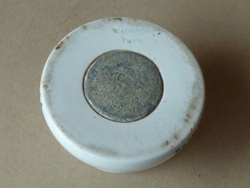 AVERY 1LB CERAMIC BUN WEIGHT WEDGWOOD PEARLWARE GROCERS POTTERY W T BIRMINGHAM IMPERIAL ONE POUND - ADDITIONAL PHOTO 3