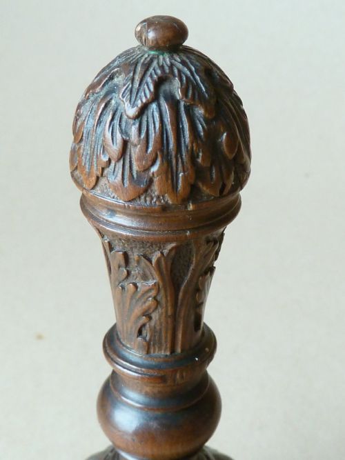 FRENCH CESAR BAGARD CARVED FRUITWOOD HAND BELL DRESSING TABLE 17TH CENTURY - ADDITIONAL PHOTO 2