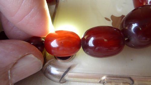 72 GRAMS BAKELITE FAUX CHERRY RED AMBER BEAD NECKLACE - ADDITIONAL PHOTO 8