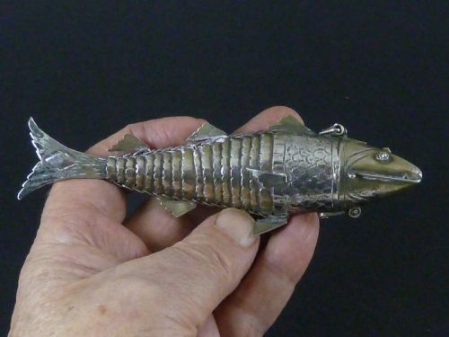 ARTICULATED SILVER FISH SPICE BOX STERLING BESAMIN JUDAICA - ADDITIONAL PHOTO 6
