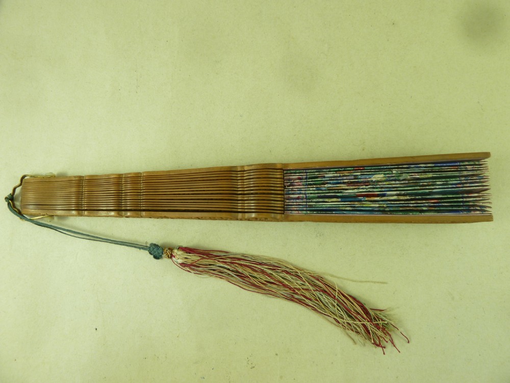 Chinese Export Hand Fan Manderin Thousand Faces Carved Sandalwood Canton View VIII