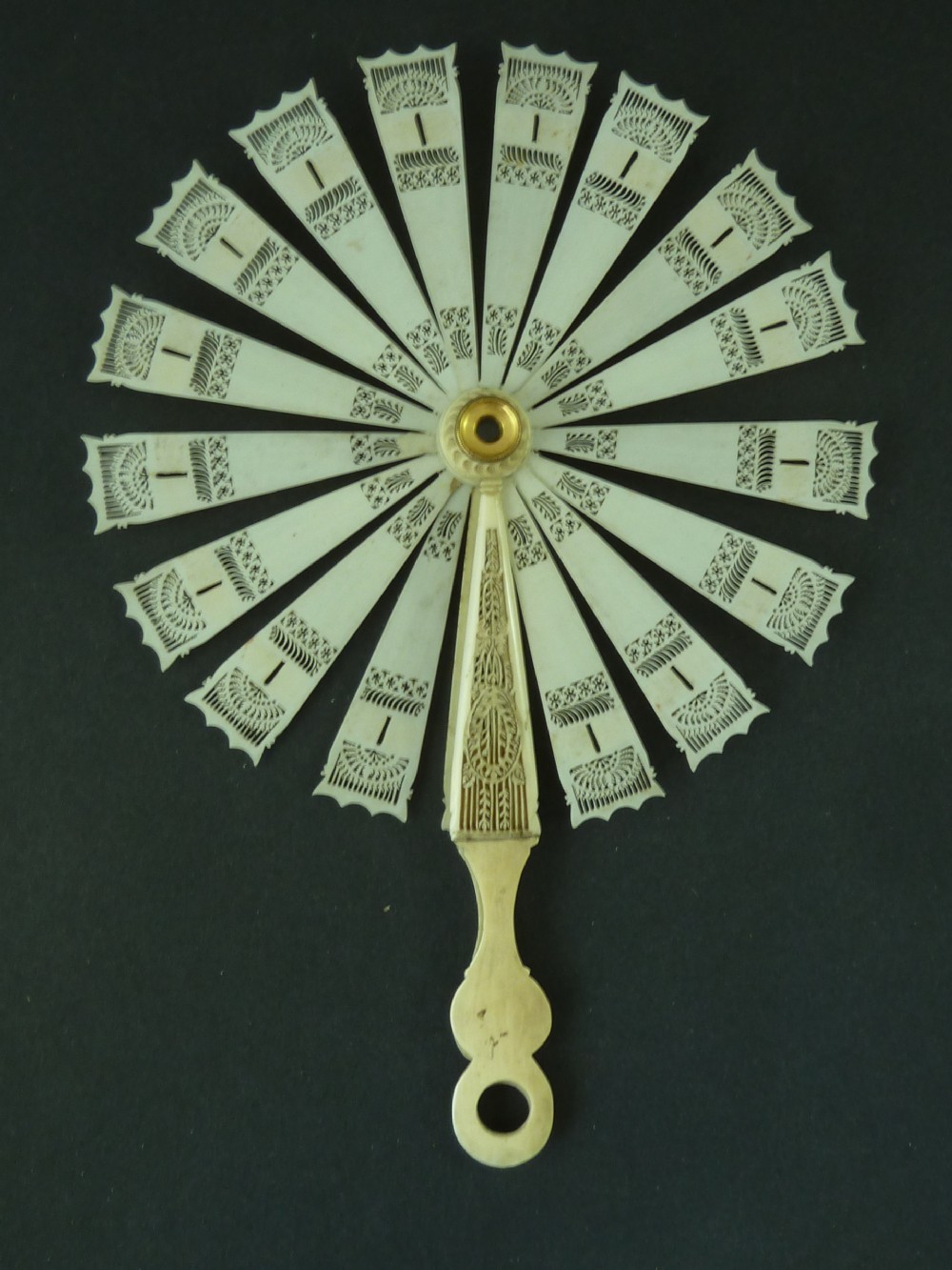 AF French Telescope Pierced Ivory Cockade Brise Fan 1820