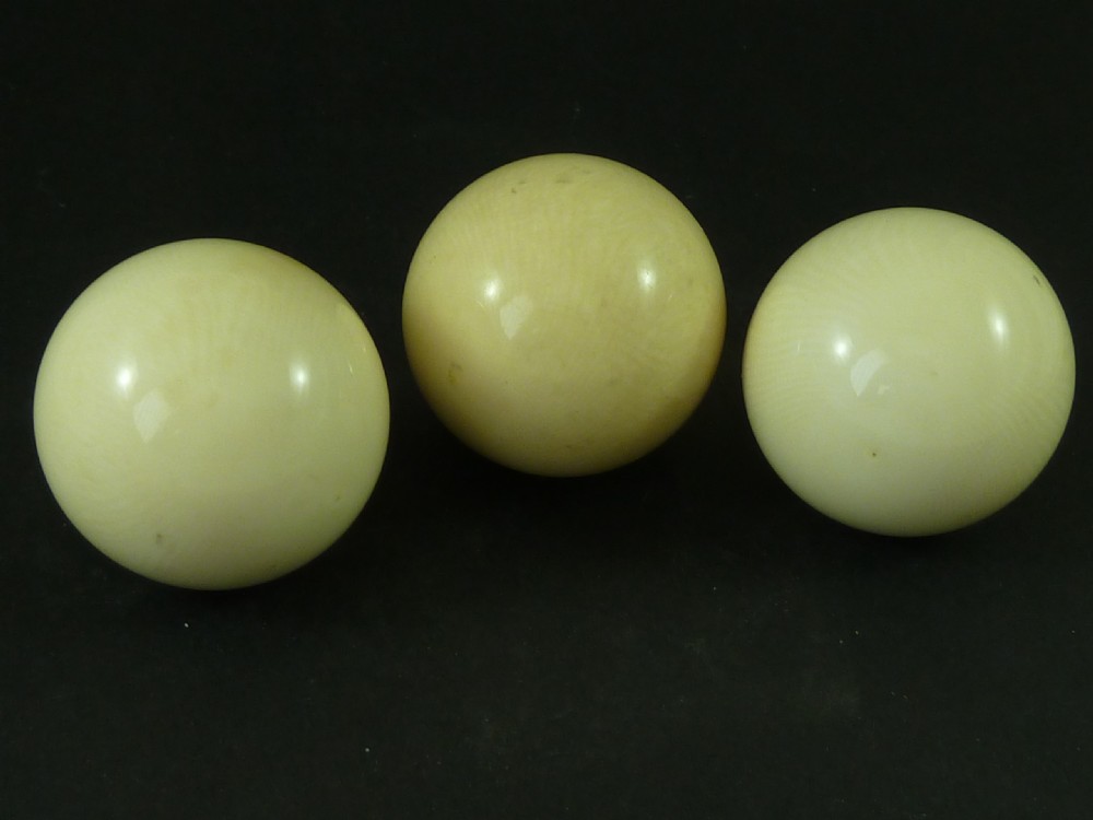 Original Boxed Set Three Ivory Billiard Balls Snooker View III