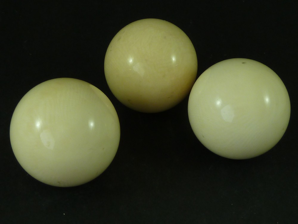Original Boxed Set Three Ivory Billiard Balls Snooker View IV