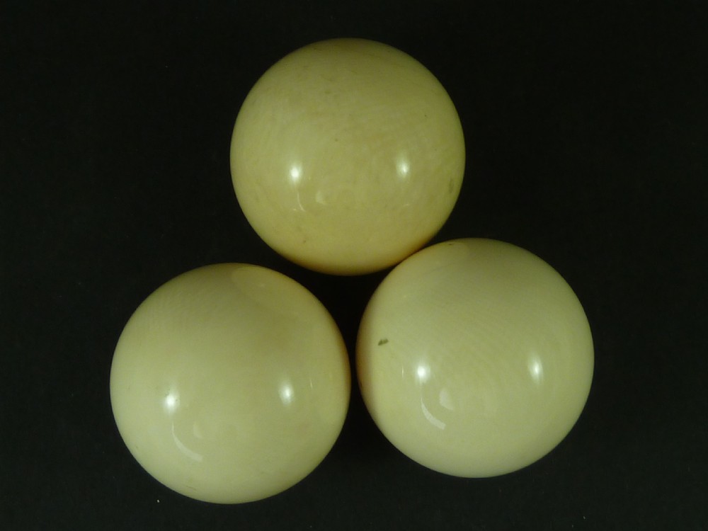 Original Boxed Set Three Ivory Billiard Balls Snooker View V