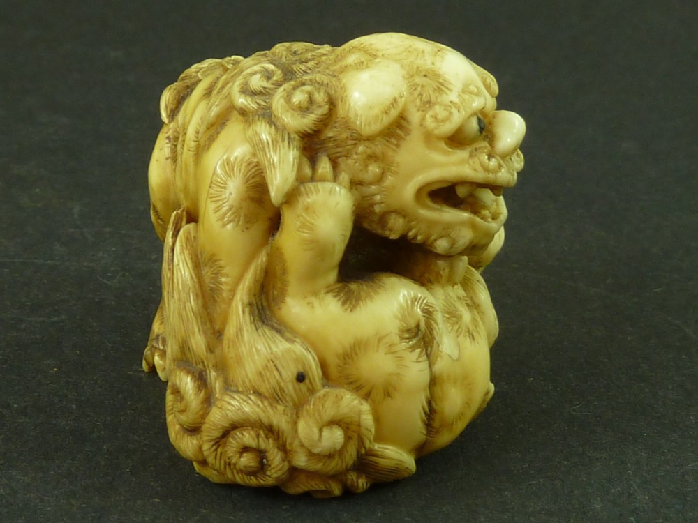 Japanese Sea Ivory Netsuke Dog of Fo ShiShi Lion Carved Antique View V