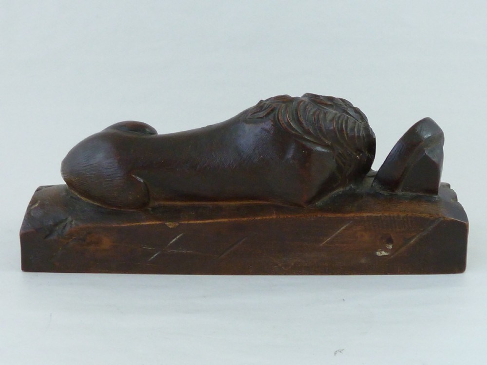 Swiss Black Forest Lion of Lucerne Walnut Carving Grand Tour Souvenir View IV