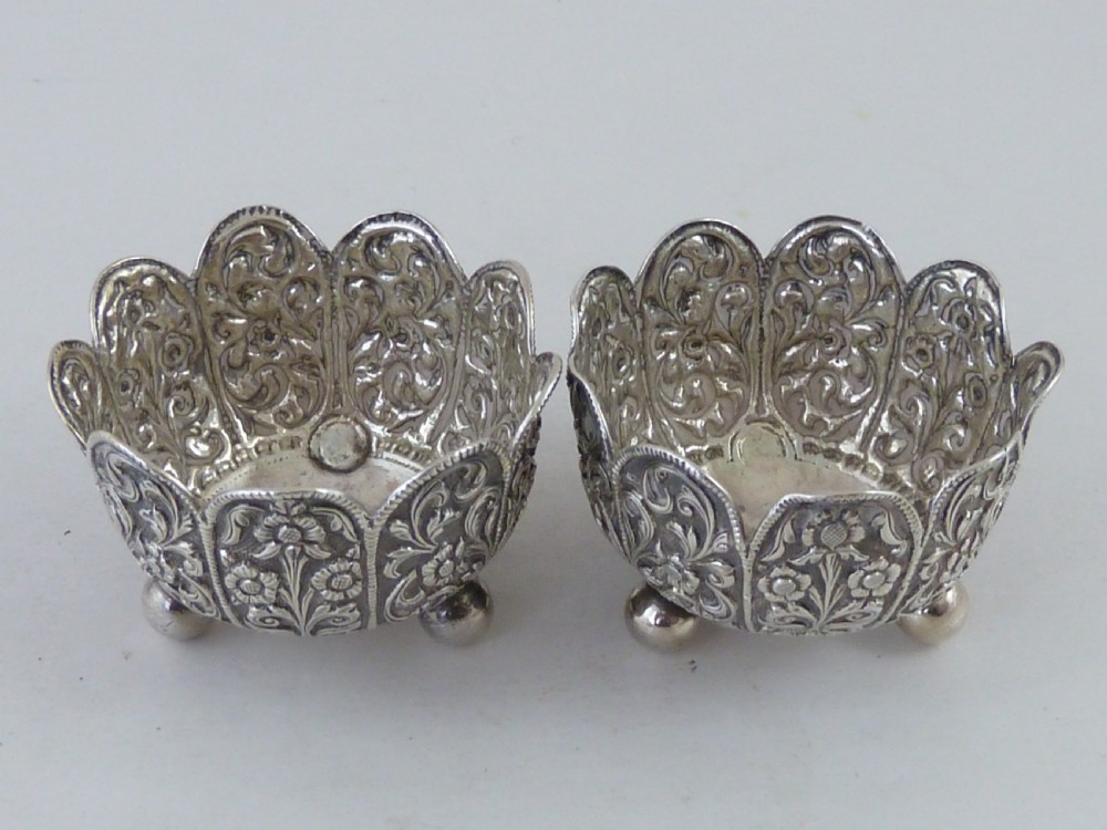 Anglo Indian Raj Silver Trinket Cups Oomersi Mawji, Bhuj, Cutch, Marked View II