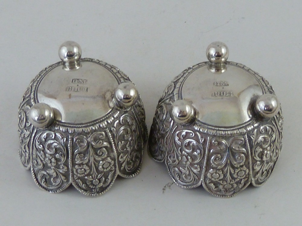 Anglo Indian Raj Silver Trinket Cups Oomersi Mawji, Bhuj, Cutch, Marked View V