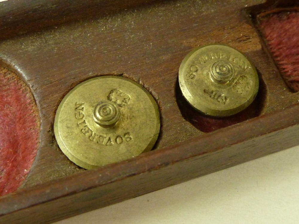 Callingwood Ward Folding Case English Guinea Sovereign Coin Balance Scales View VI