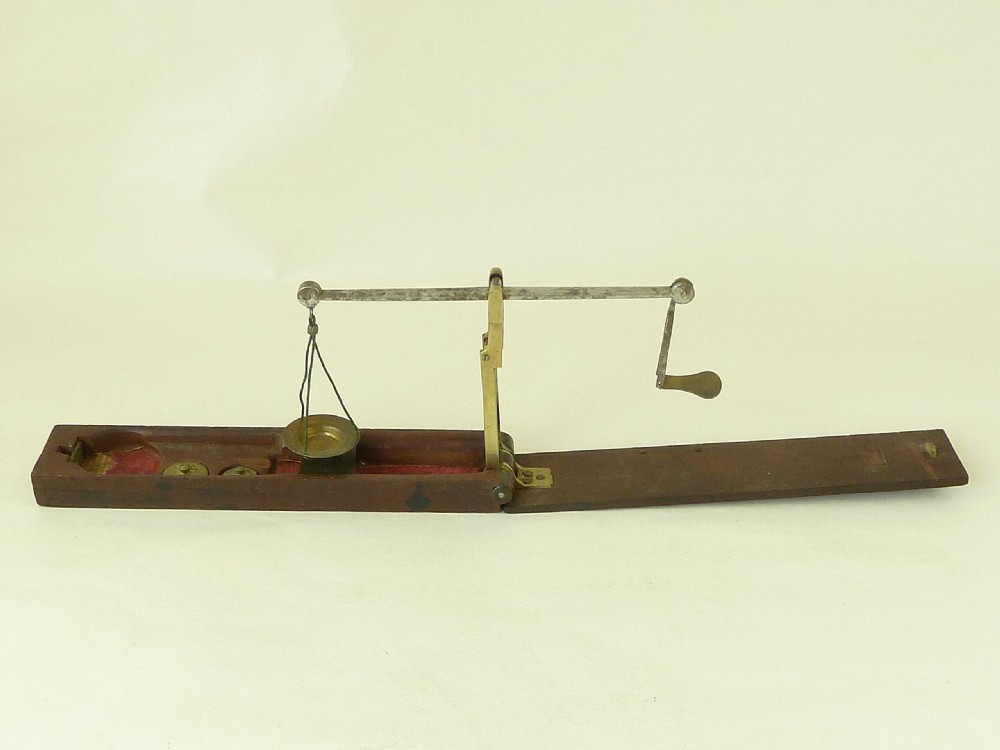 Callingwood Ward Folding Case English Guinea Sovereign Coin Balance Scales