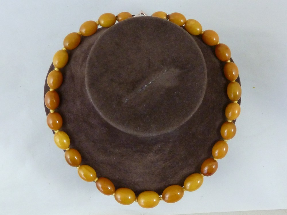Antique Natural Baltic Amber Oval Graduated Bead Necklace 39g Butterscotch Yellow View II