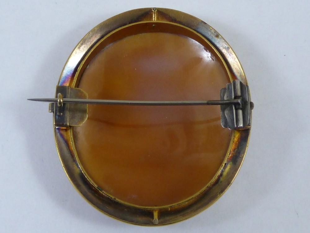 Classical Winged Lady Psyche Cameo Brooch Pin Gold Frame Carved Shell Italian  View V