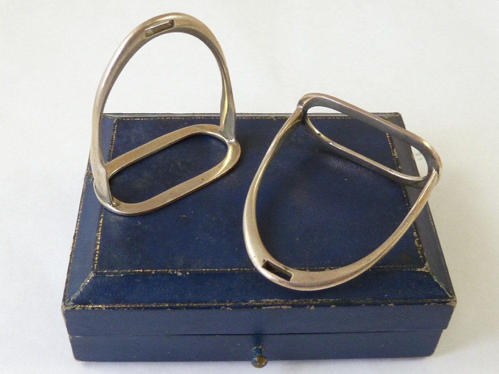 Novelty Stirrup Sterling Silver Napkin Rings Pair Serviette Equestrian Hunting
