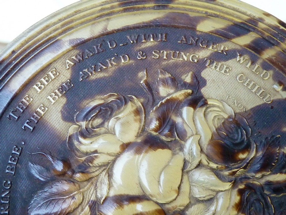 English Pressed Horn Snuff Box Love Token Signed W. Wilson View V