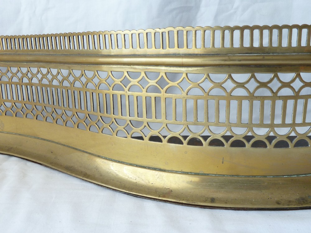 English Georgian Brass Pierced Serpentine Fender 42