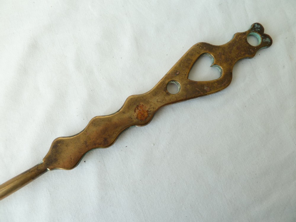 Heavy Victorian Welsh Brass Toasting Fork Flesh Name Morris View IV