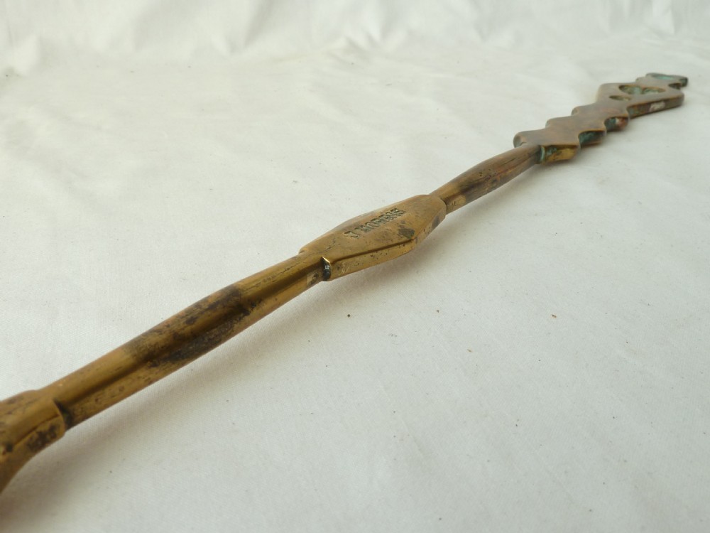 Heavy Victorian Welsh Brass Toasting Fork Flesh Name Morris View VIII