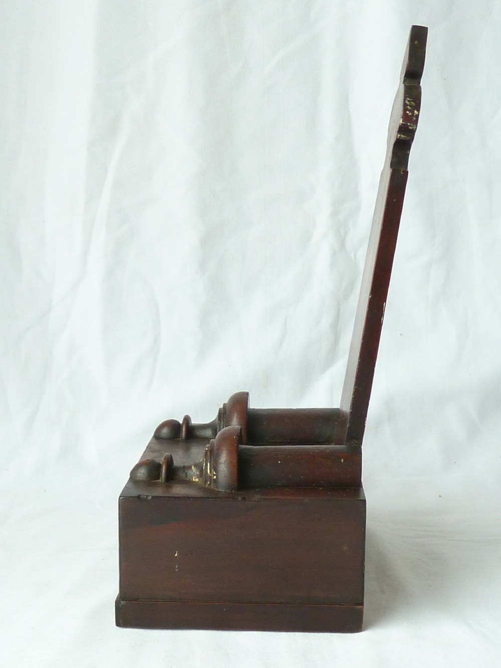 WR IV Mahogany Tray or Platter Stand Easel Makers Mark View IV