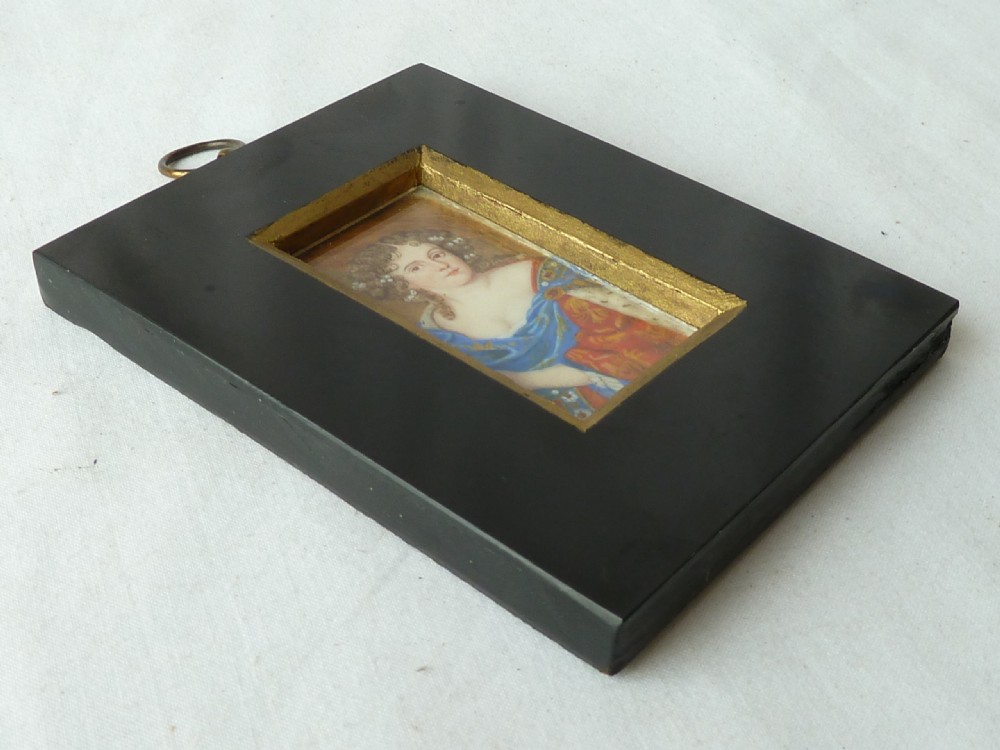 17th Century Court Lady Ermine Portrait Miniature Antique View IV