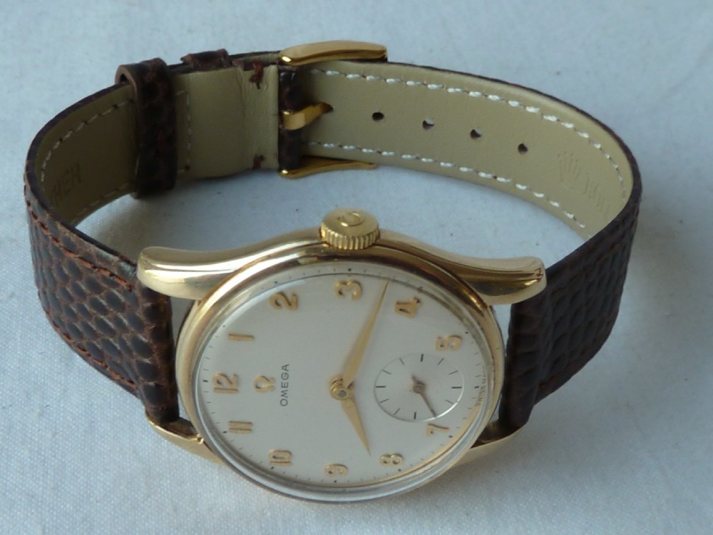 1960 Solid Gold Omega 13339 Wrist Watch 268 Manual Wind Boxed View V