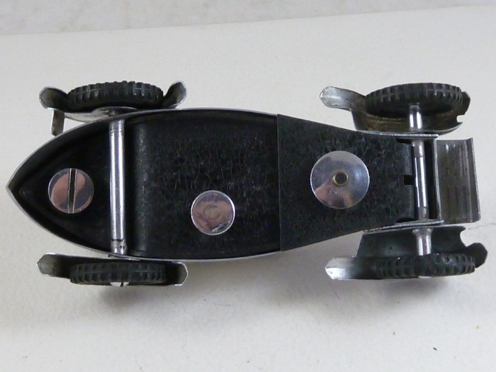 Dunhill Bolide MG Car Table Cigarette Lighter Novelty Blei & Bottoni View VII