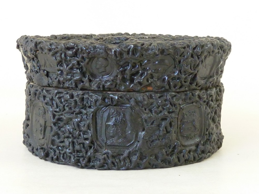 Victorian Black Sealing Wax Intaglio Seal Snuff Box Shellac View III