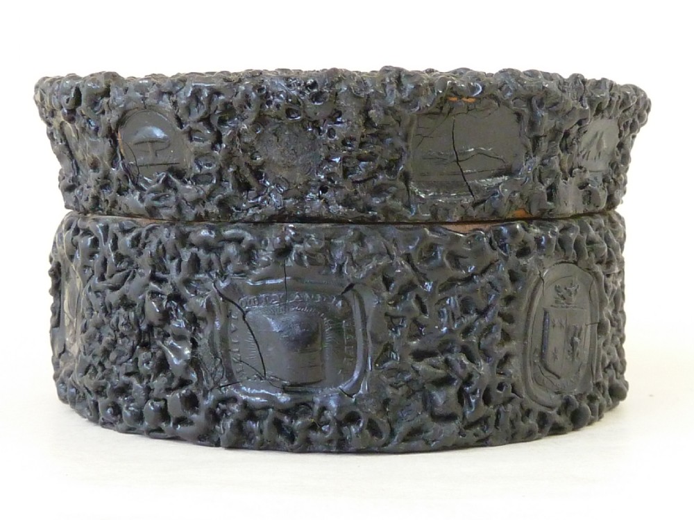 Victorian Black Sealing Wax Intaglio Seal Snuff Box Shellac View V