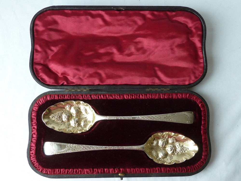 Pair boxed Georgian / Victorian Berry Serving Table Spoons Silver