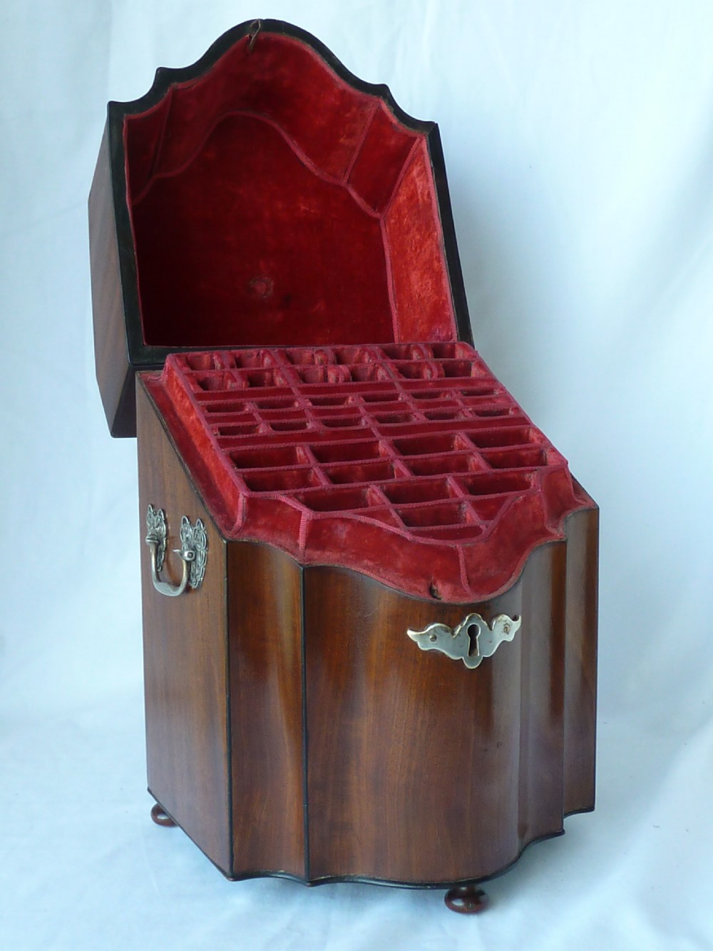 Georgian Mahogany Cutlery Knife Box Serpentine Wooden View II