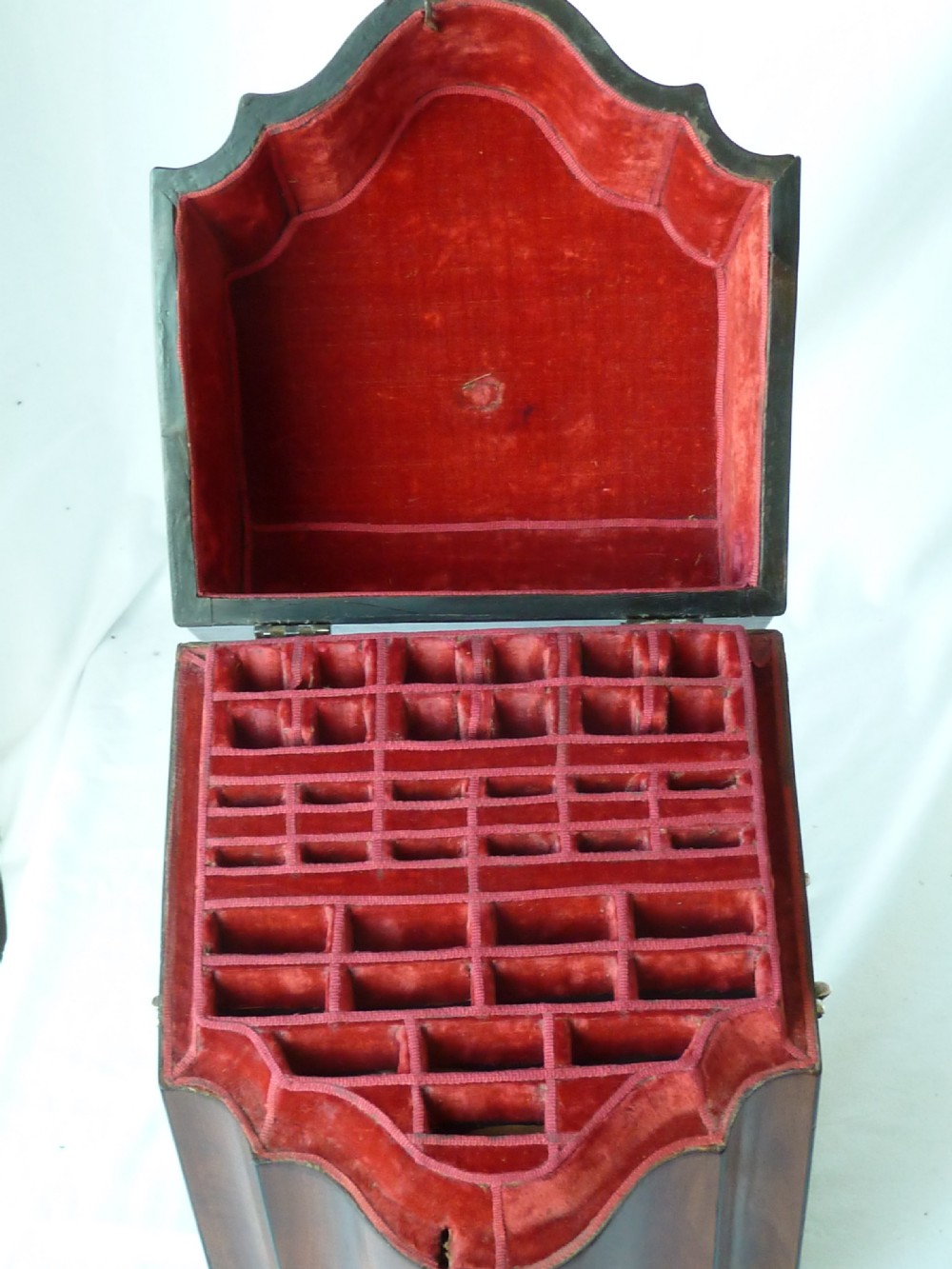 Georgian Mahogany Cutlery Knife Box Serpentine Wooden View IV