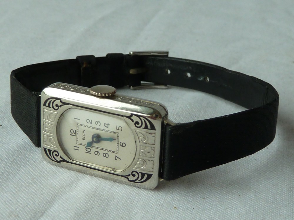 1931 Art Deco White Gold Ladies Elgin USA Black Enamel Parisienne Cocktail Watch