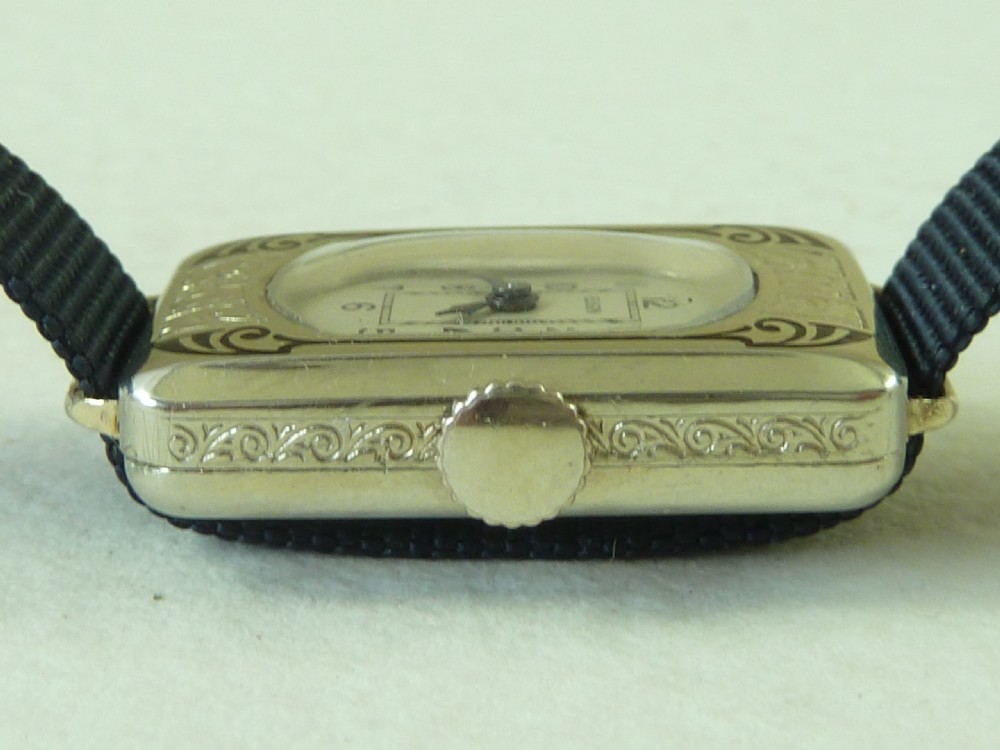 1931 Art Deco White Gold Ladies Elgin USA Black Enamel Parisienne Cocktail Watch View XII