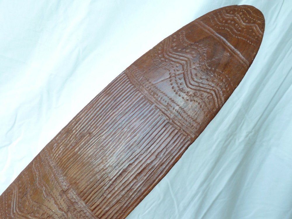 Australian Aboriginal Carved Parrying Shield Club Wunda Fluted Narrow Stick Tribal Art View IX