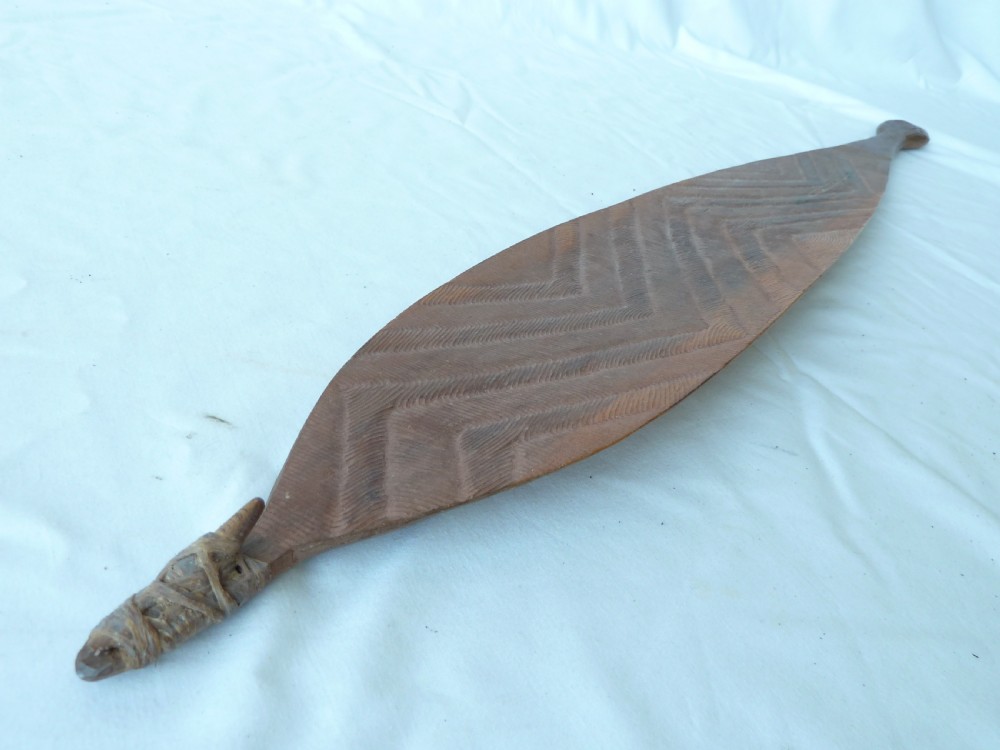 Australian Aboriginal Woomera Carved Fluted Spear Thrower Throwing Stick Tribal Art View IV