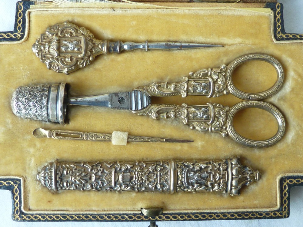 French Chinoiserie Silver Gilt Sewing Etui Necessaire Dreyfous Paris View II
