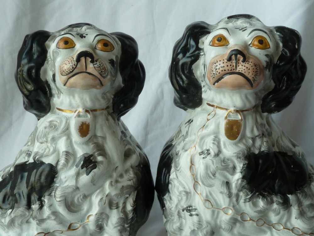 Pair Large Victorian Black & White Staffordshire Comforter Spaniel Wally Dogs Pottery View II