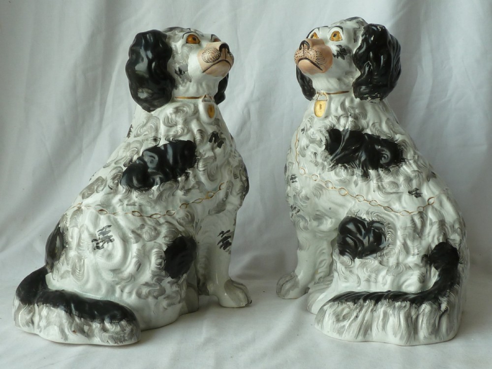 Pair Large Victorian Black & White Staffordshire Comforter Spaniel Wally Dogs Pottery View IV