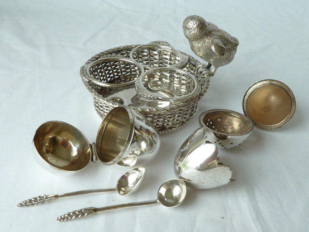 English Novelty Chick Egg Basket Cruet Silver Plate Mappin & Web Victorian View VIII