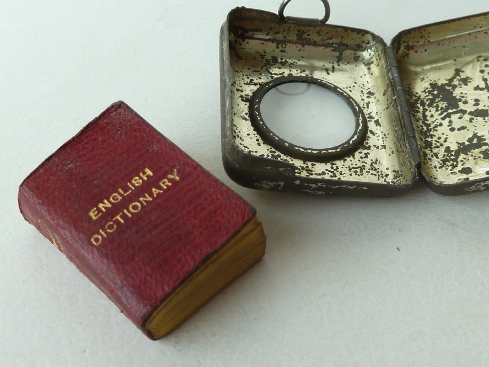 Bryces Miniature Smallest English Dictionary Magnifying Case Pears Victorian