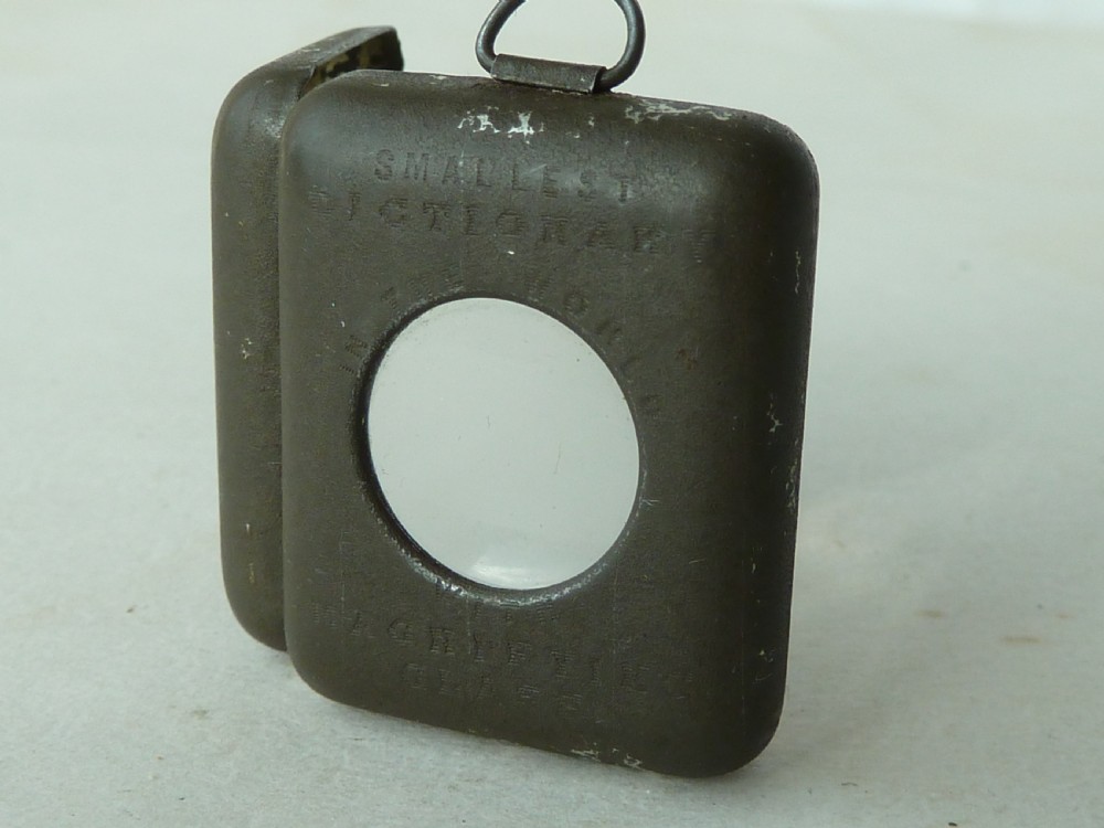 Bryces Miniature Smallest English Dictionary Magnifying Case Pears Victorian View X