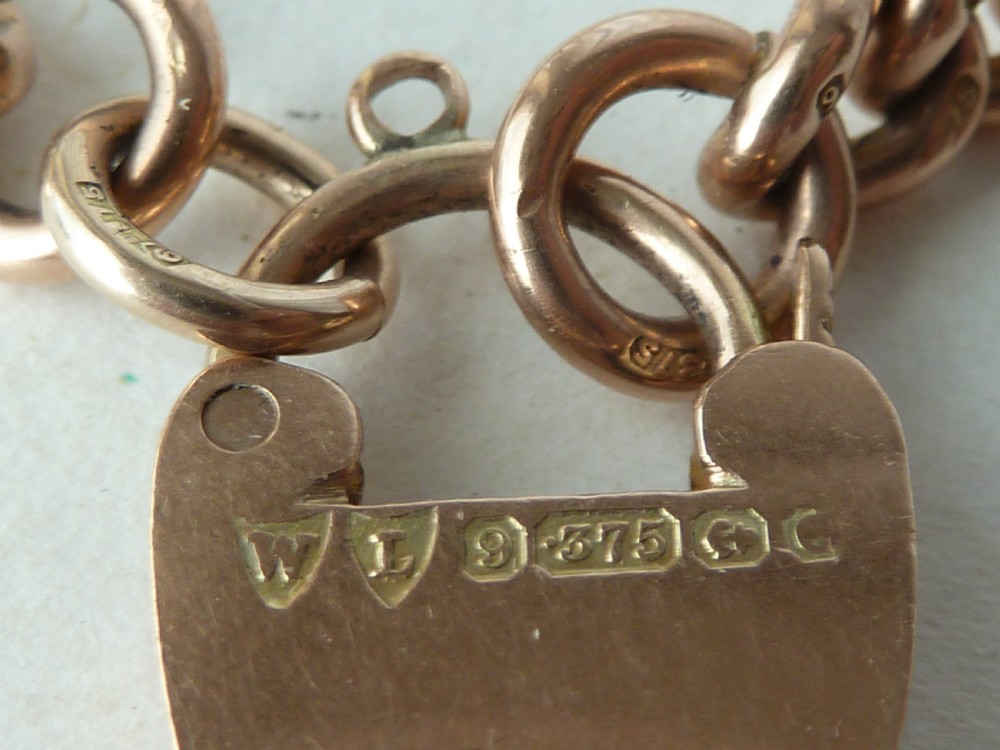 1920 26.5g Solid 9 Carat Gold Chain Bracelet Graduated Curb Link View V