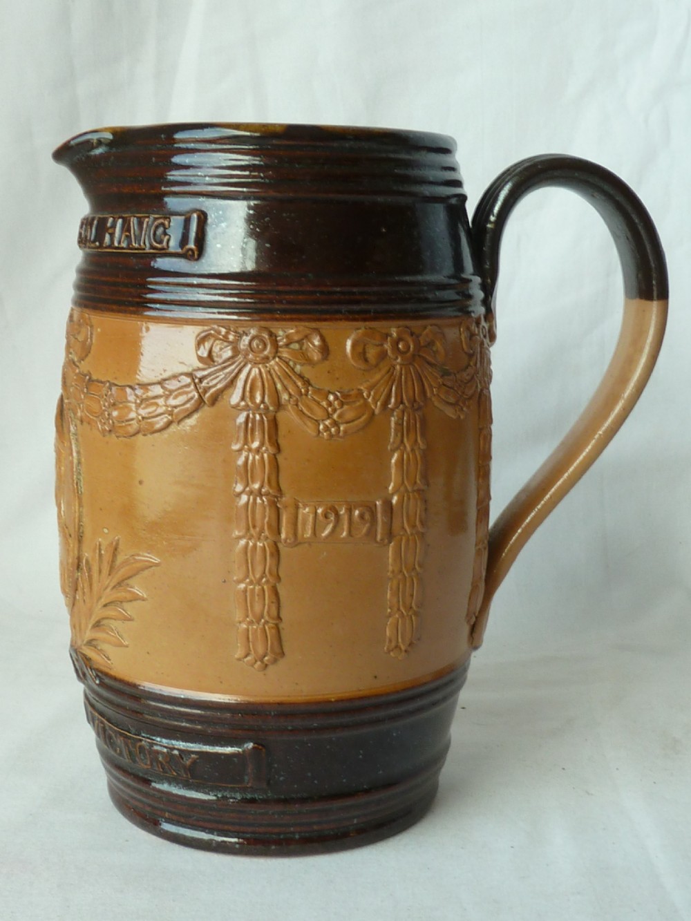 Royal Doulton Lambeth Field Marshal Haig Commemorative Jug 1919 WWI View V