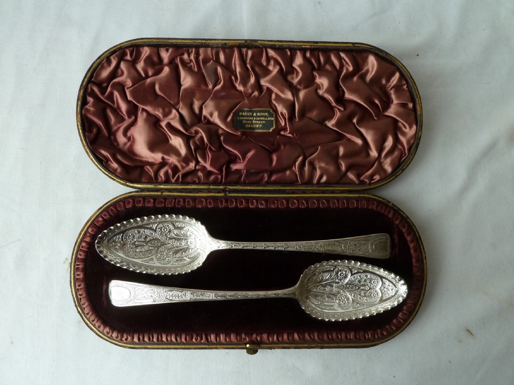 Pair Silver Berry Spoons Boxed Georgian Victorian Serving Table Sterling Hallmarked